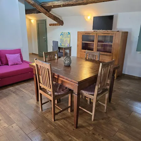 Gospodarstwo agroturystyczne Conte Brunello Salò